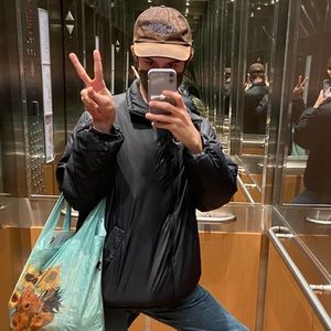 Meet your Posher, Connor